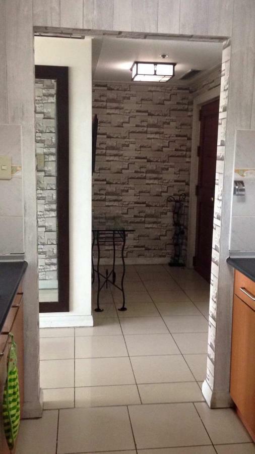 67 Sqm. Condo Unit In Robinson Place Residences Manila Dış mekan fotoğraf