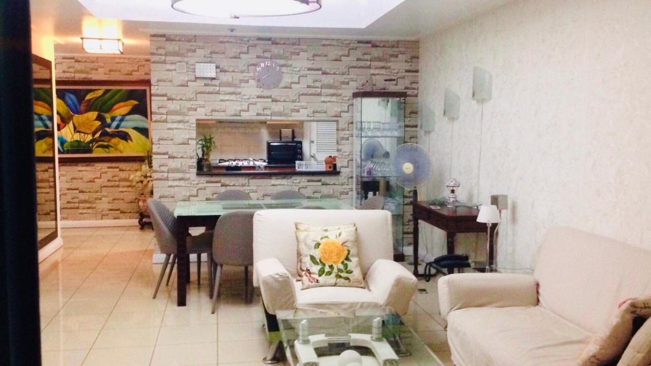 67 Sqm. Condo Unit In Robinson Place Residences Manila Dış mekan fotoğraf